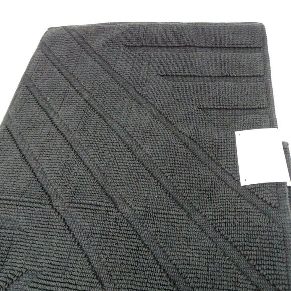 Project 62 Nate Berkus Geo Stripe Bath Rug Mat 34" - Picture 1 of 7